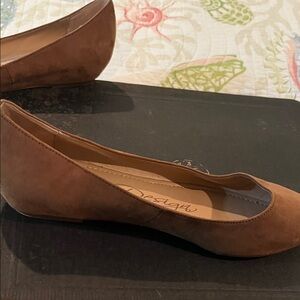 Elegant Tan Women's Loafers